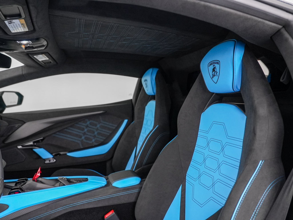 Used 2026 Lamborghini Revuelto AWD/4WD image 15