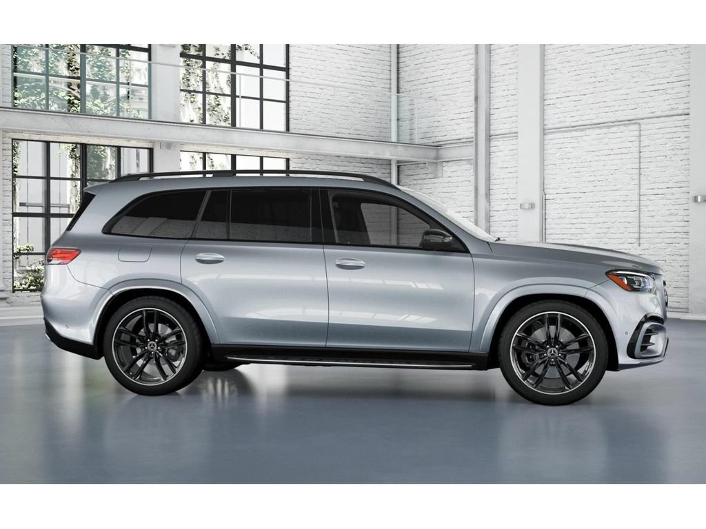 Used 2025 Mercedes-Benz GLS 580 4MATIC image 15