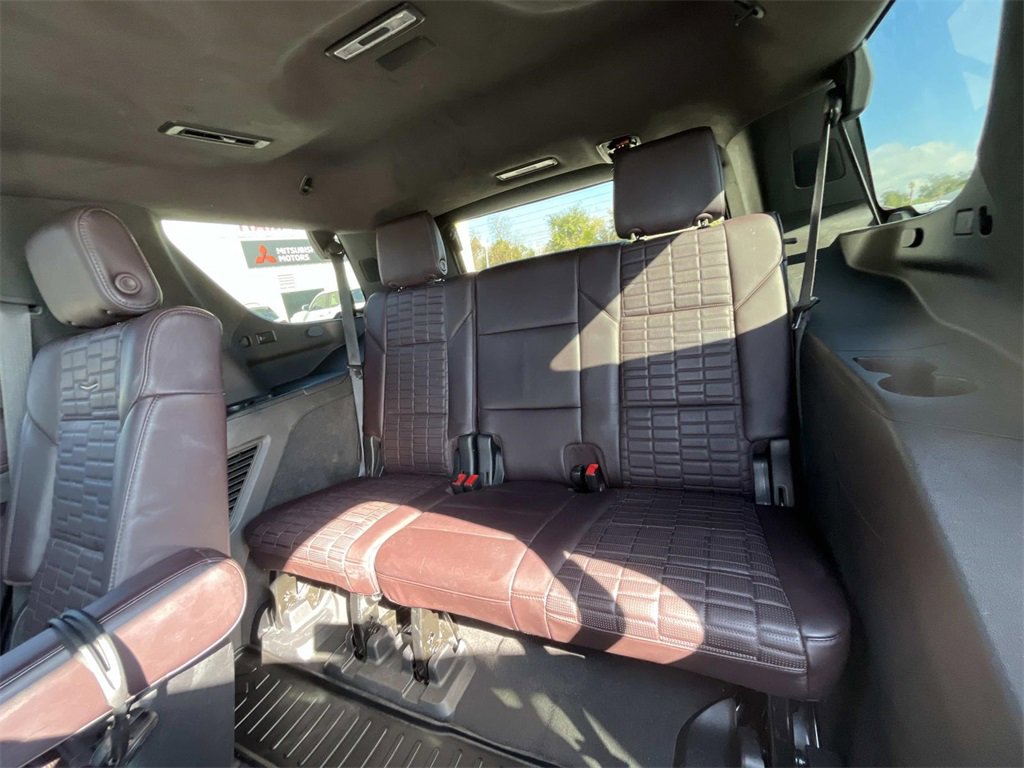 Used 2021 Cadillac Escalade Sport Platinum image 4