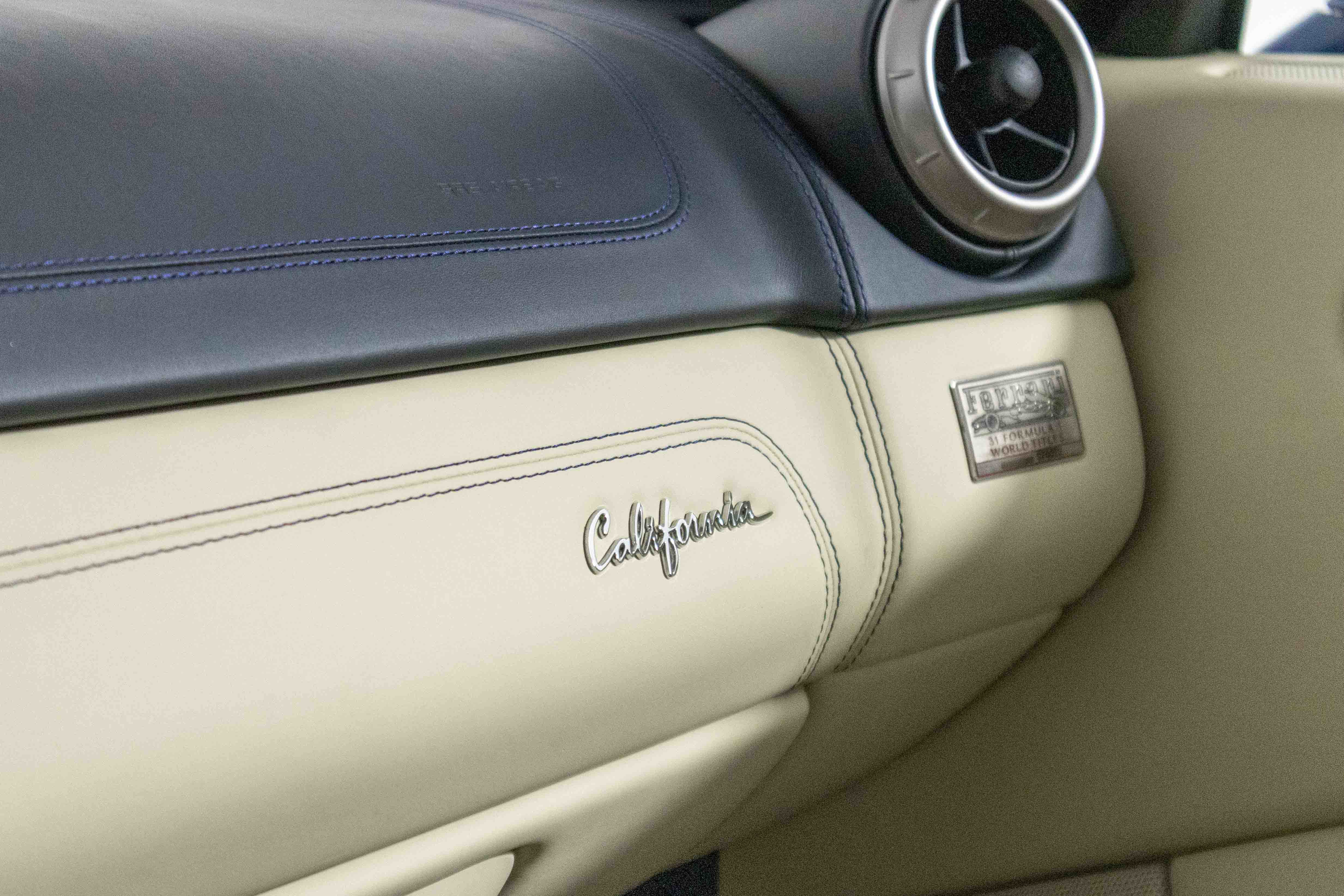 Used 2010 Ferrari California image 34