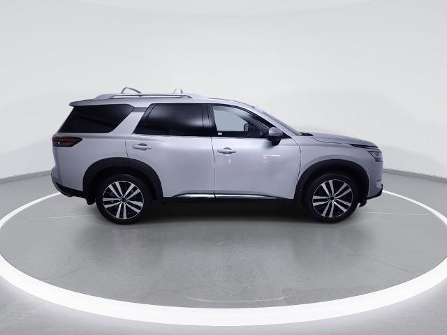 Certified 2024 Nissan Pathfinder Platinum AWD/4WD image 9