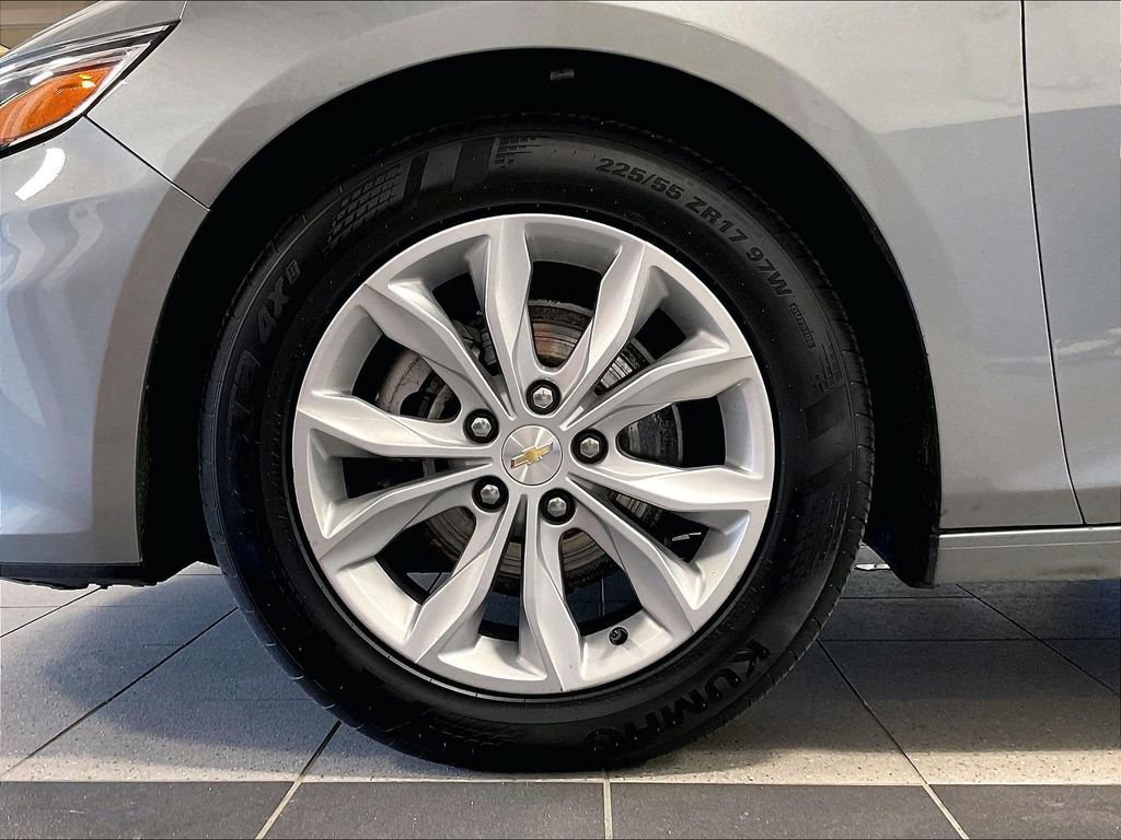 Used 2024 Chevrolet Malibu LT FWD image 7