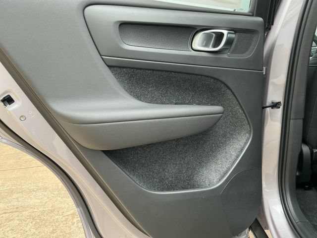 New 2026 Volvo XC40 B4 Core FWD image 25