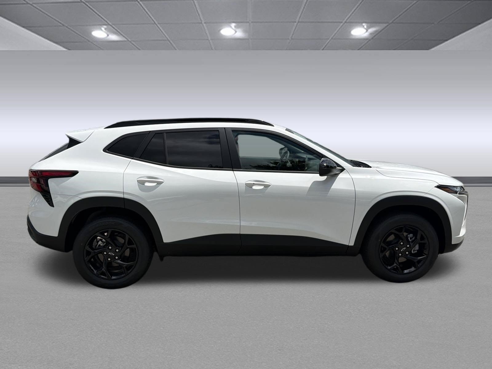 New 2026 Chevrolet Trax LT w/ Driver Confidence Package FWD image 2
