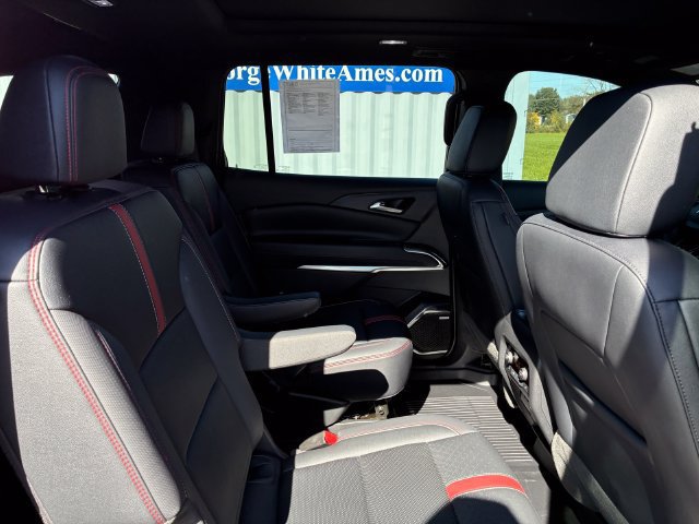 Used 2024 Chevrolet Traverse RS AWD/4WD image 20