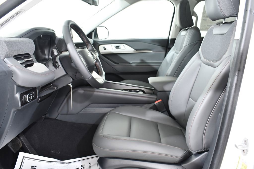 New 2026 Ford Explorer Active image 6