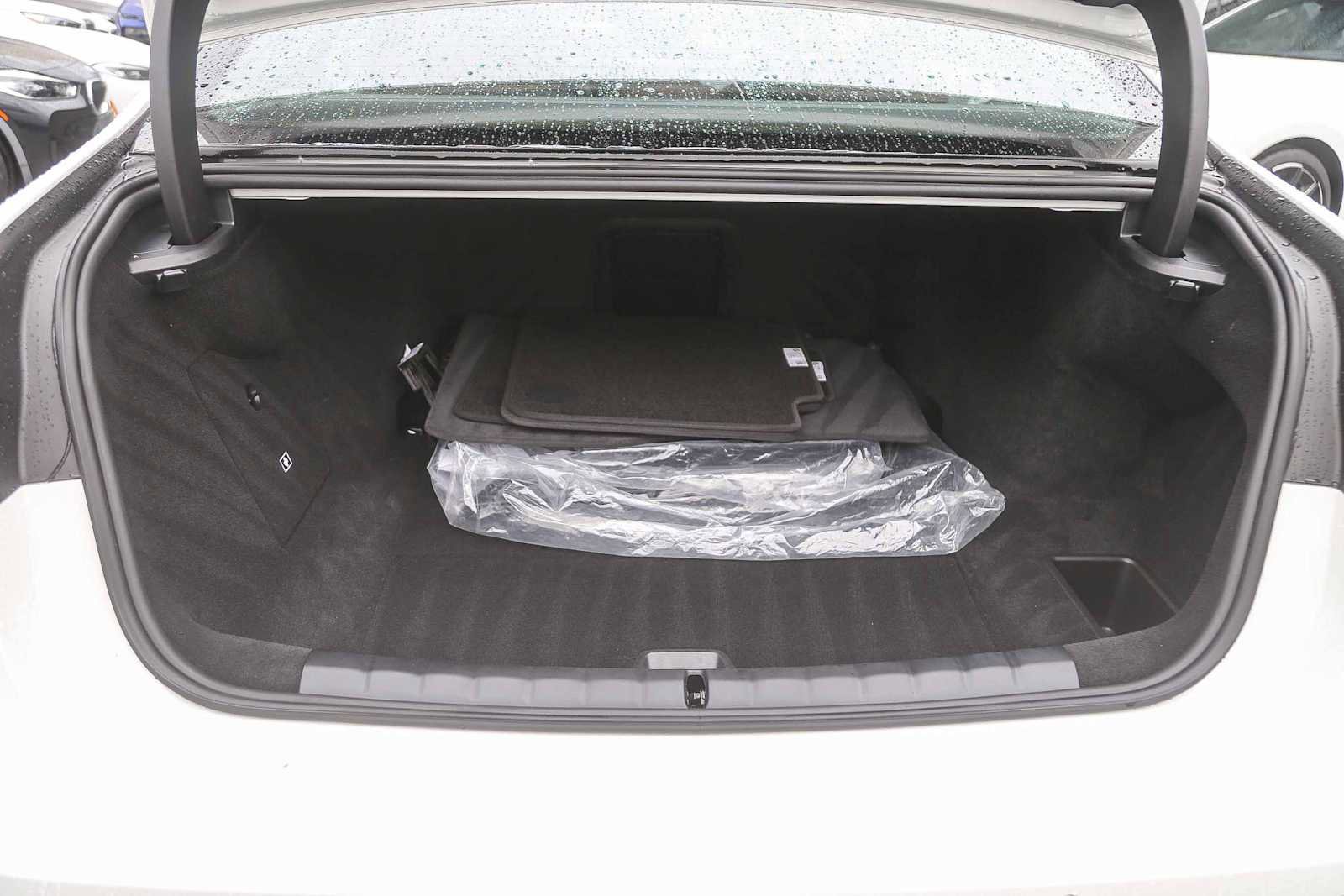 Used 2025 BMW i7 eDrive50 w/ M Sport Package image 22