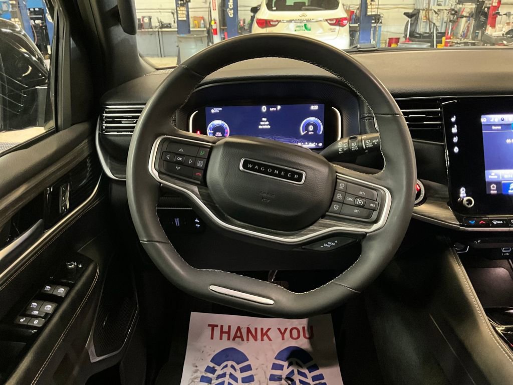 Used 2024 Jeep Wagoneer L Series II w/ Flexible Seating Group image 11