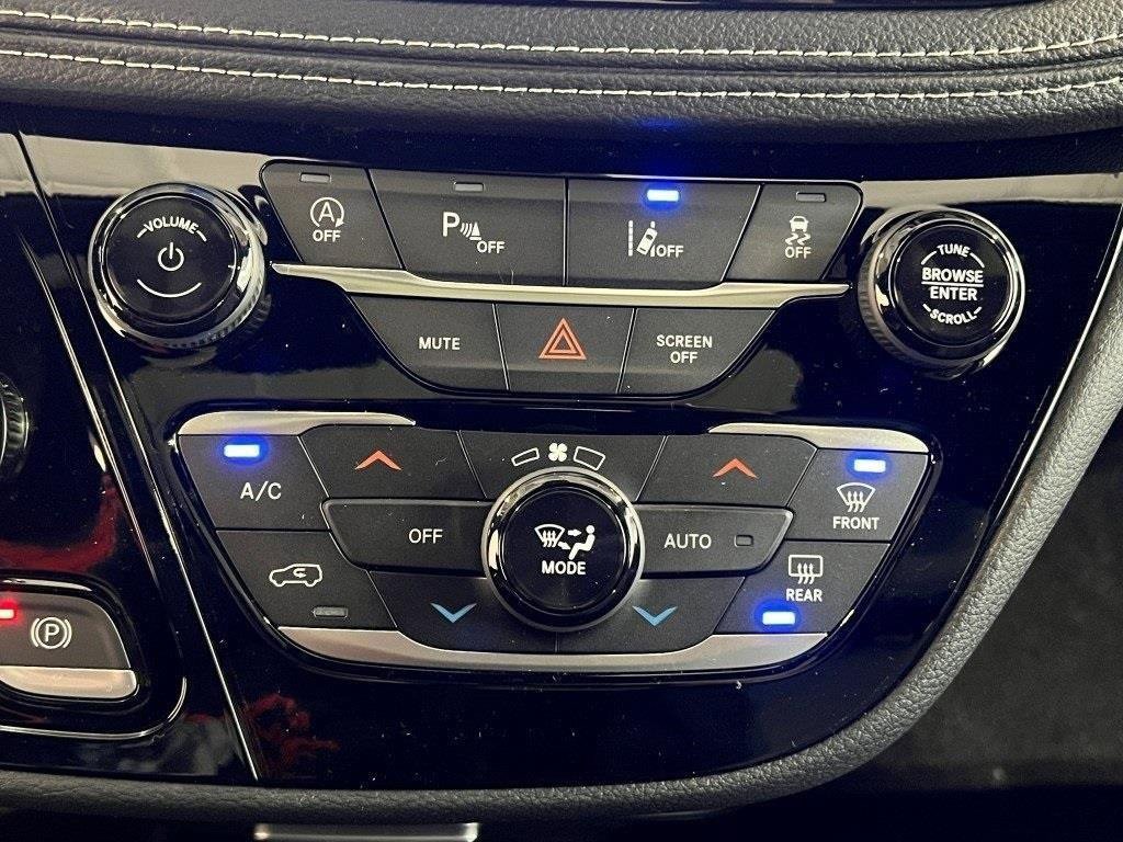 New 2026 Chrysler Pacifica Select image 21