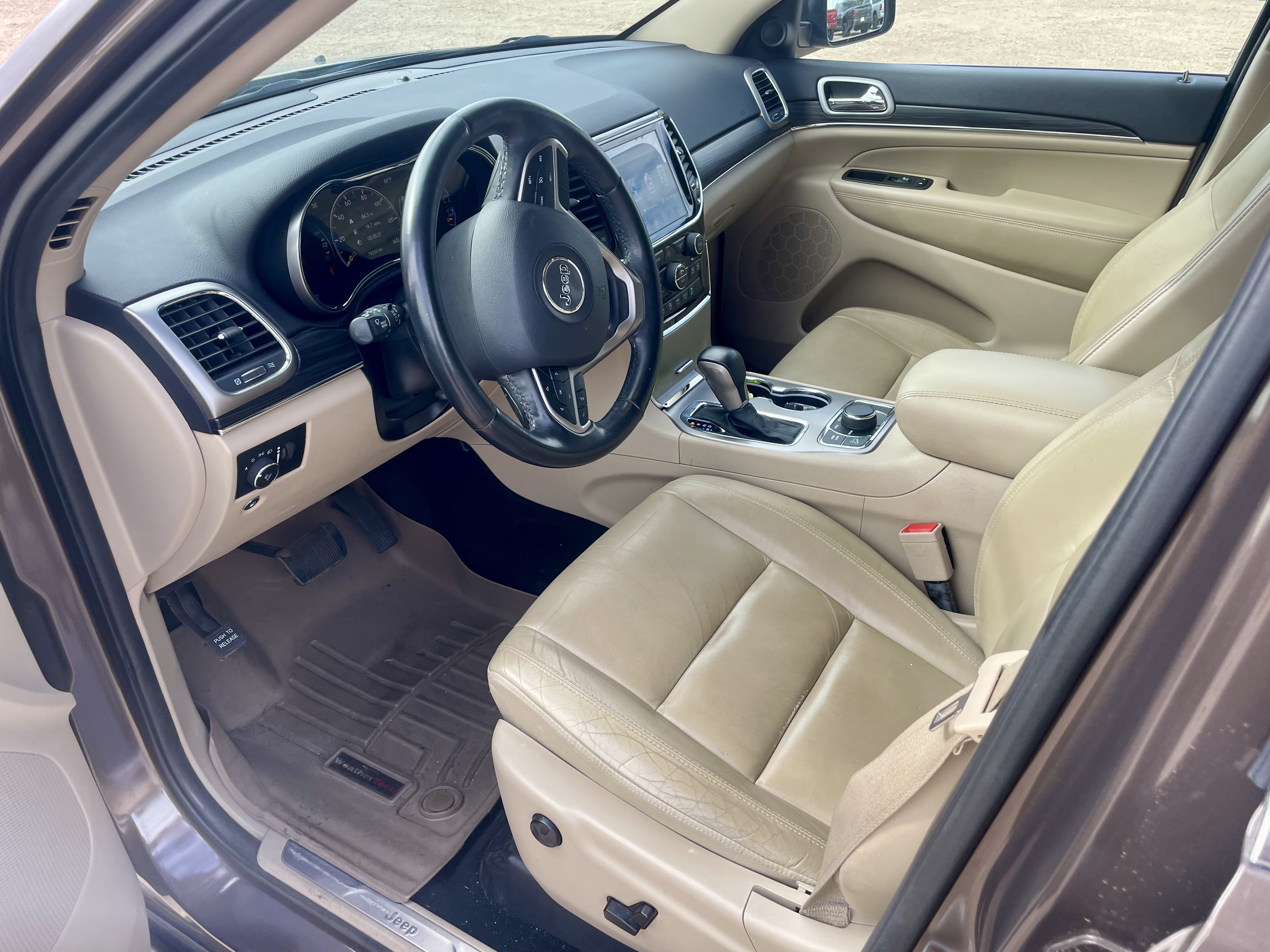 Used 2019 Jeep Grand Cherokee Limited AWD/4WD image 10