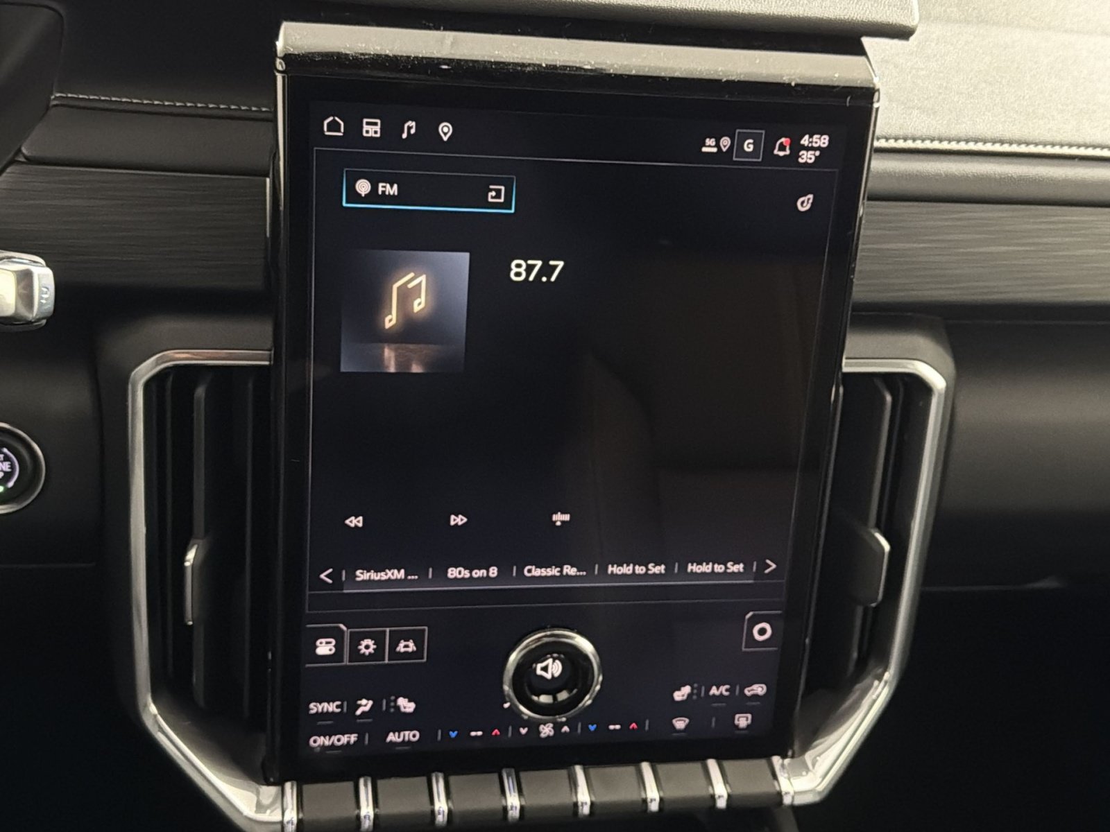 New 2026 GMC Acadia Elevation w/ Elevation Premium Package FWD image 18