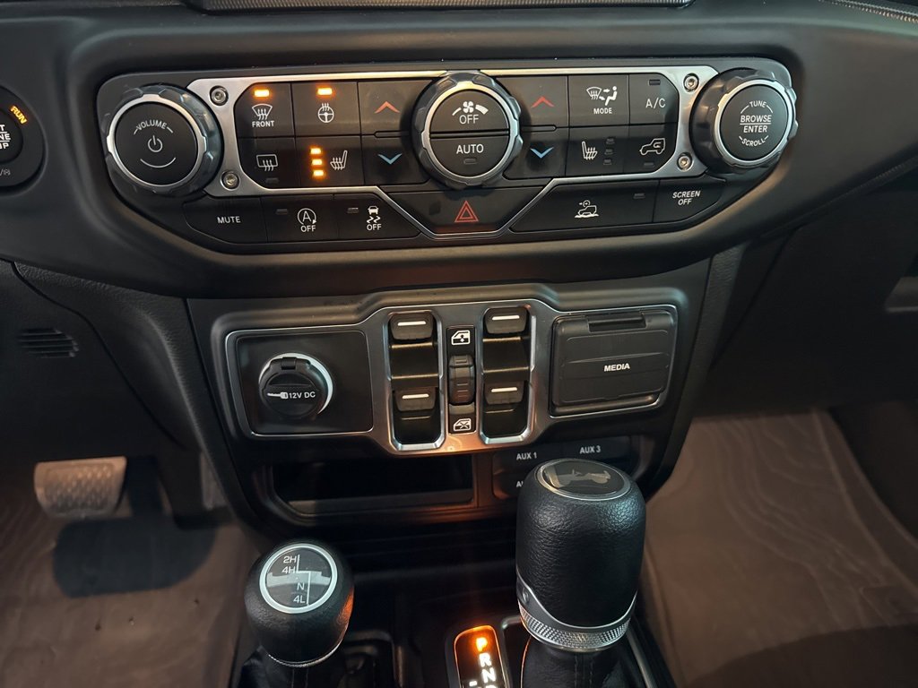 Used 2023 Jeep Wrangler Altitude image 13