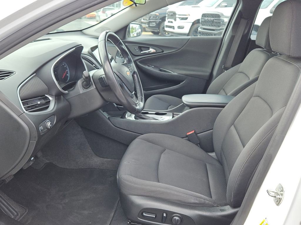 Used 2020 Chevrolet Malibu RS FWD image 10