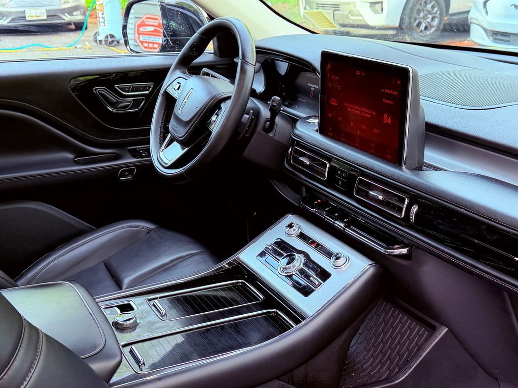 Certified 2023 Lincoln Aviator AWD w/ Premium Package image 24