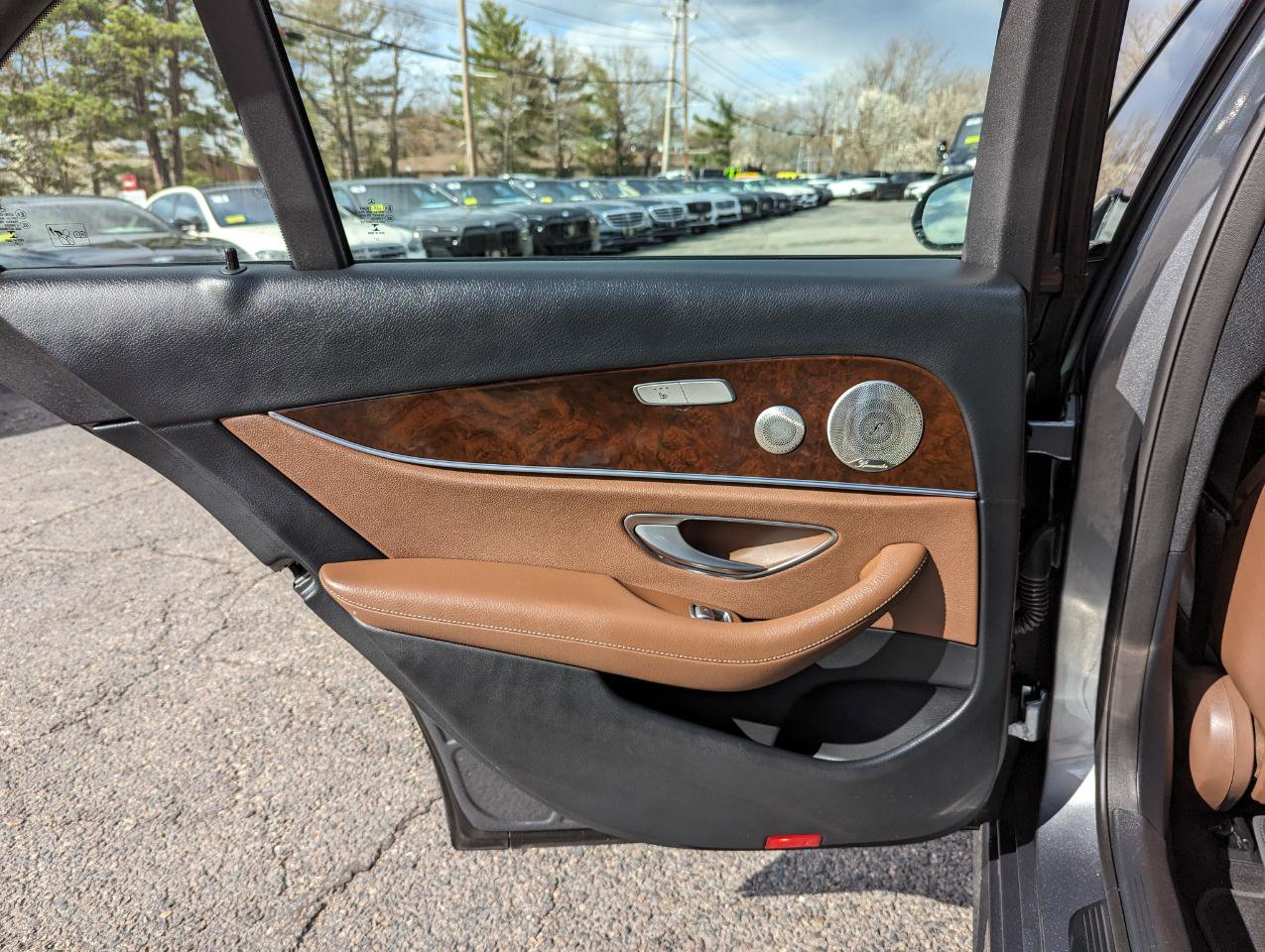 Used 2022 Mercedes-Benz E 350 4MATIC Sedan image 40