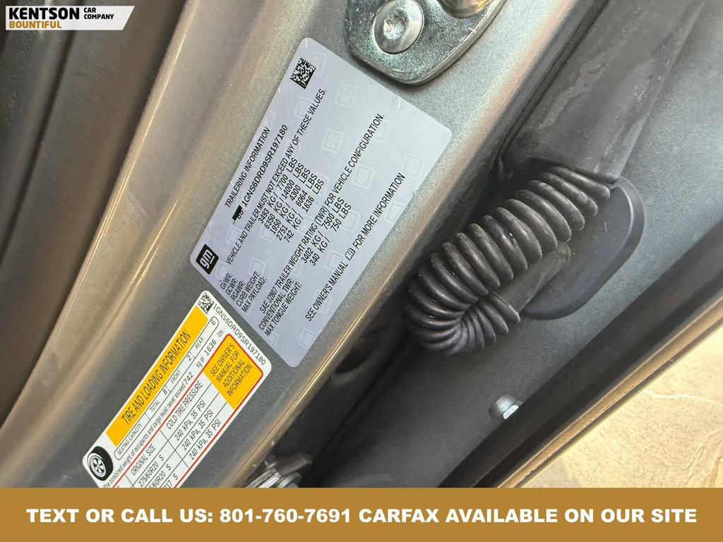 Used 2025 Chevrolet Suburban Z71 image 38