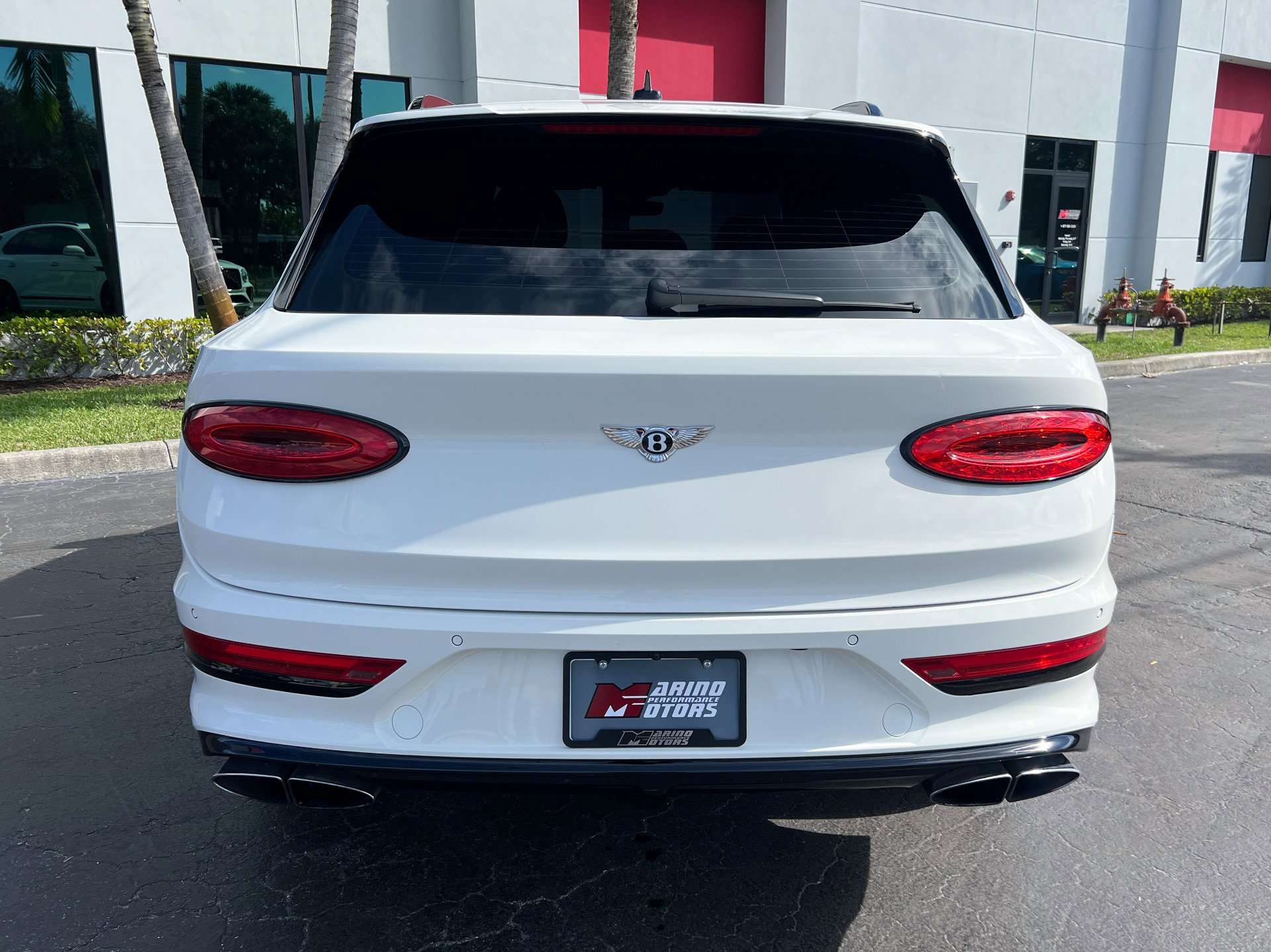 Used 2021 Bentley Bentayga image 11