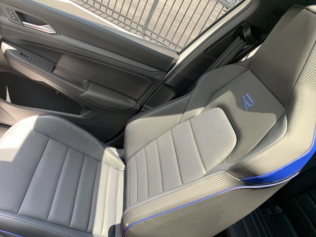 Used 2022 Volkswagen Golf R AWD/4WD image 31