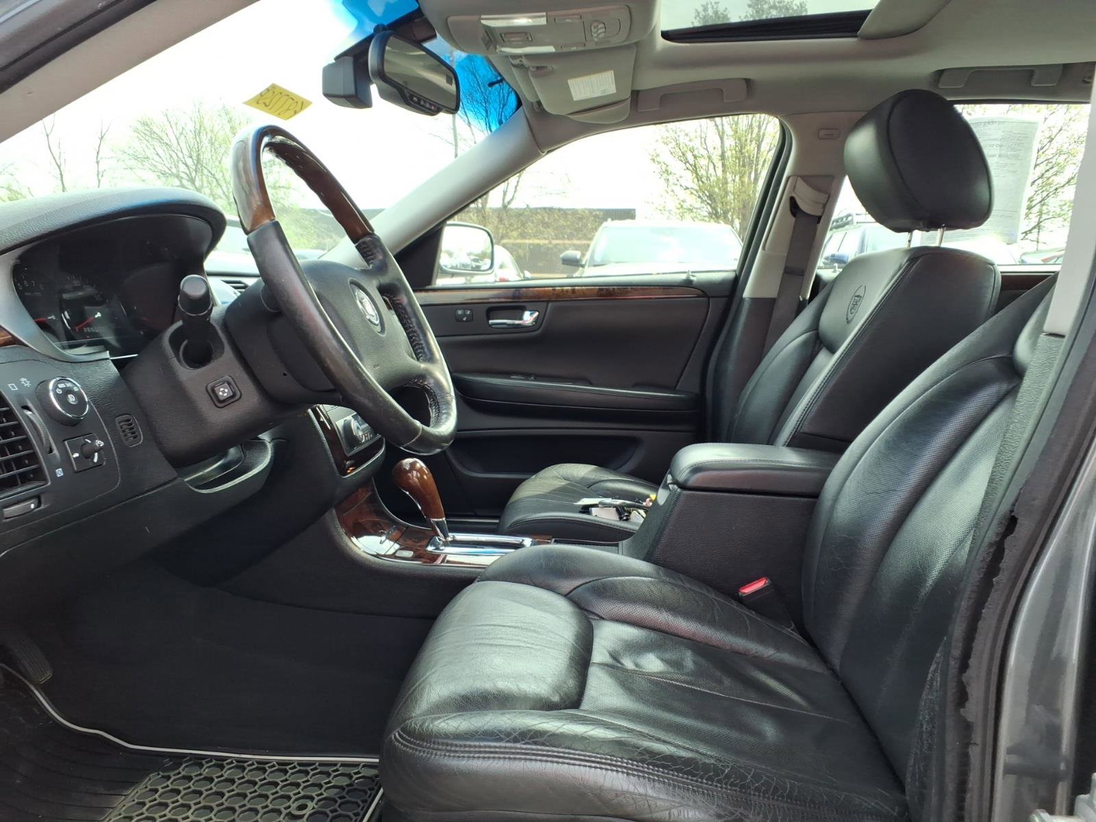 Used 2010 Cadillac DTS Premium image 25