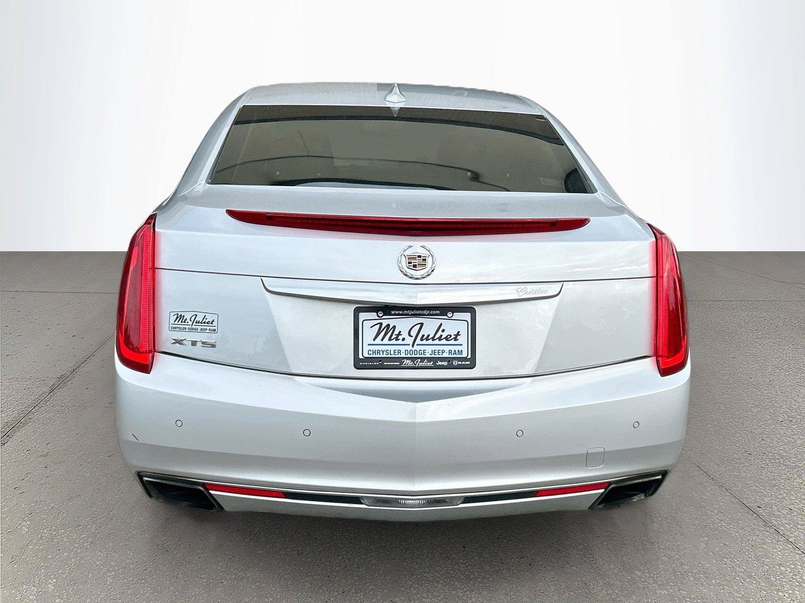 Used 2015 Cadillac XTS Luxury w/ Driver Awareness Package FWD image 6