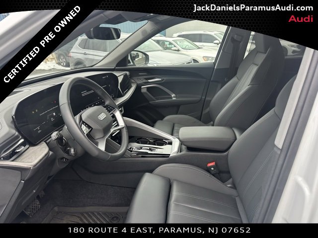 Used 2025 Audi Q5 2.0T Premium Plus w/ Premium Plus image 12
