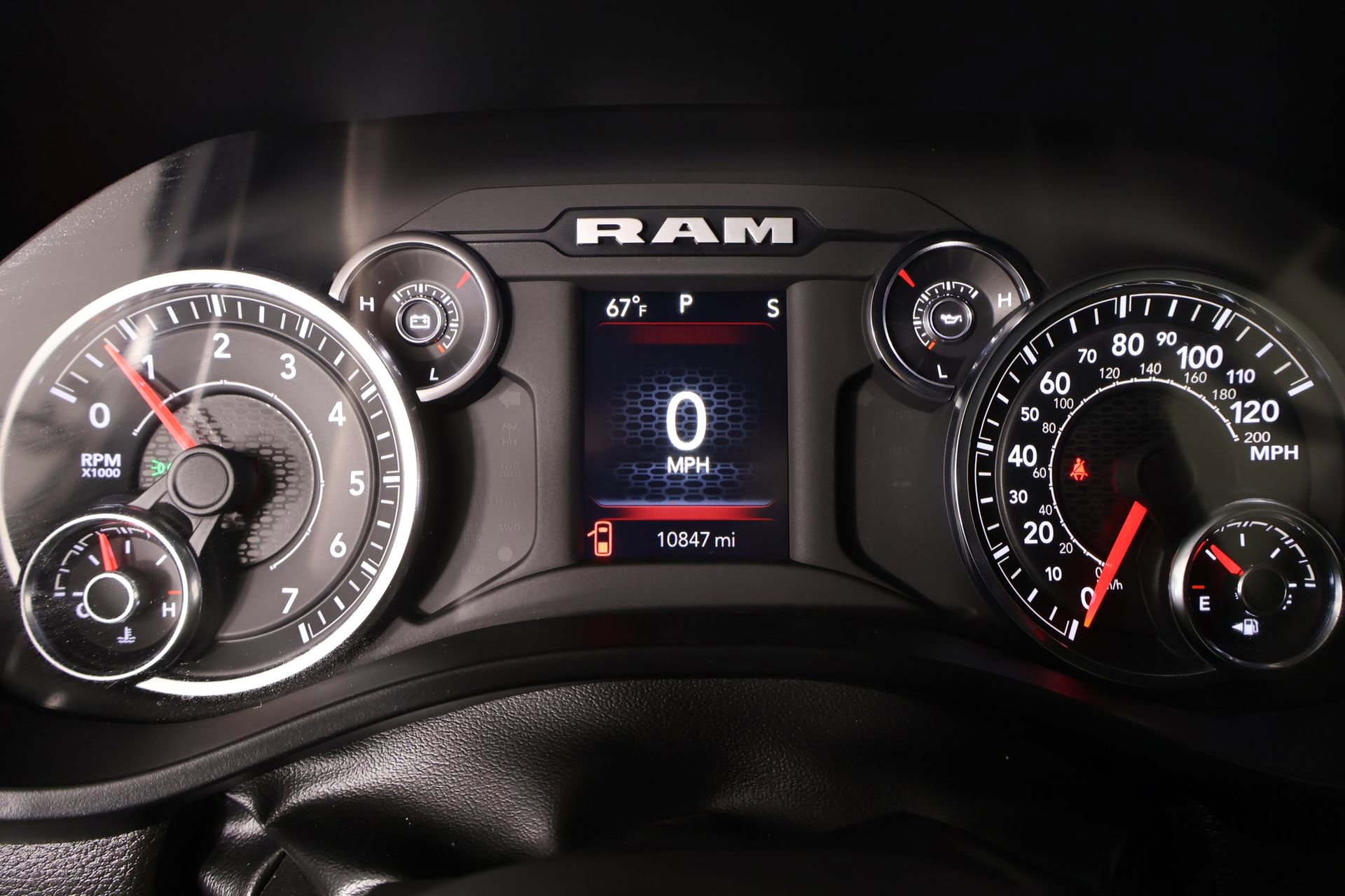 Used 2025 RAM 1500 Tradesman w/ Night Edition RWD image 4