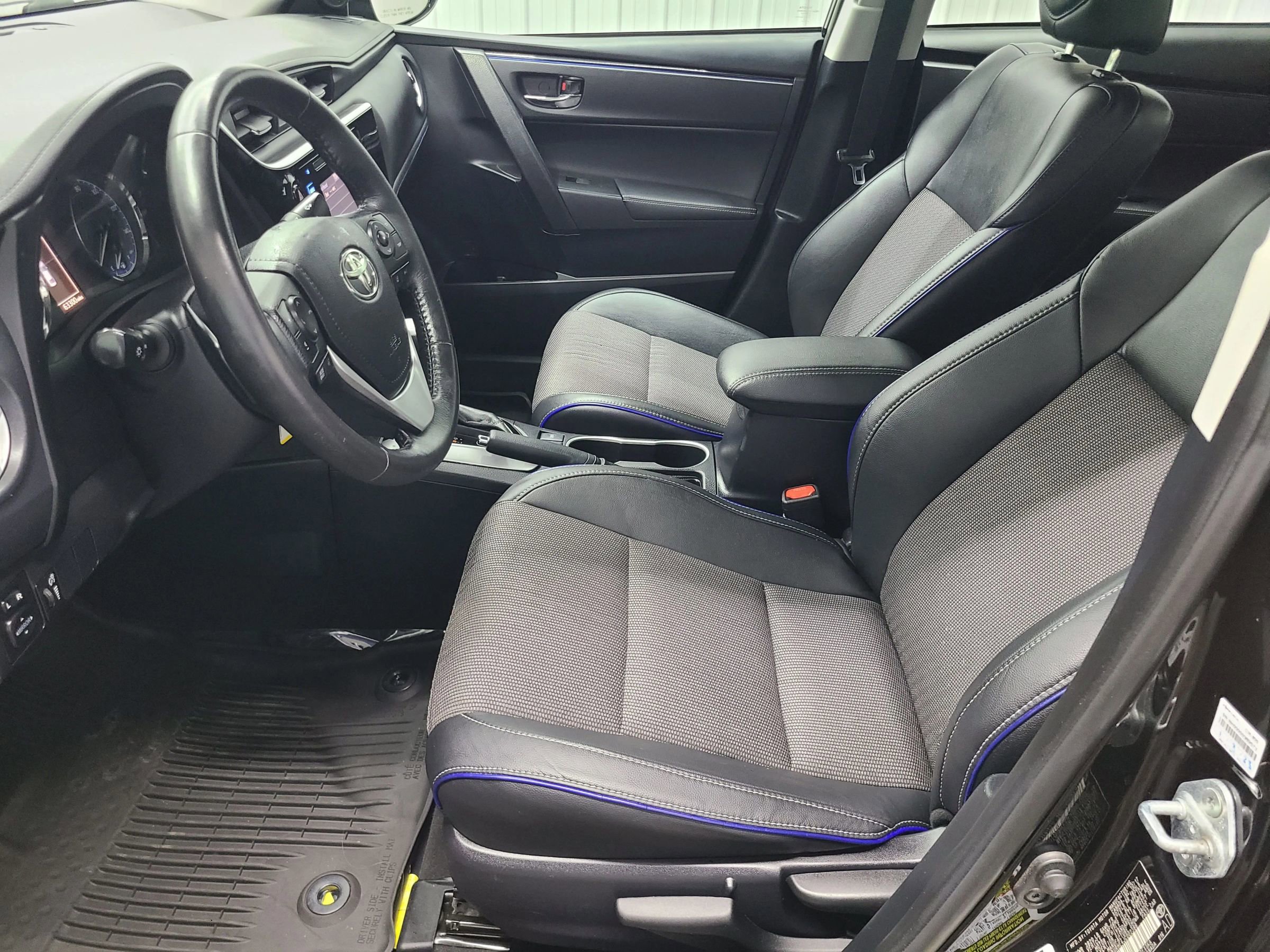 Used 2018 Toyota Corolla SE FWD image 22