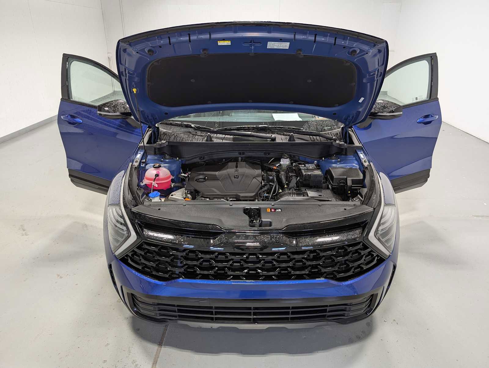 Used 2025 Kia Sportage X-Line w/ Premium Package image 13