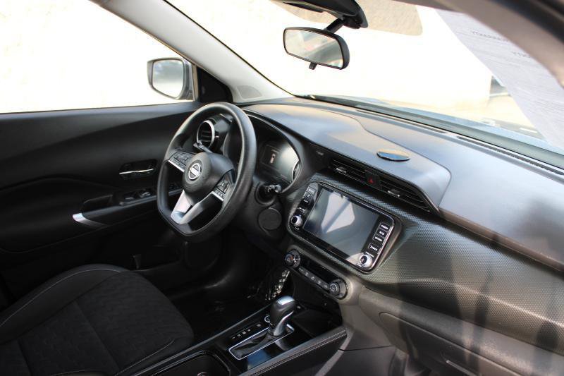 Used 2022 Nissan Kicks SV FWD image 11