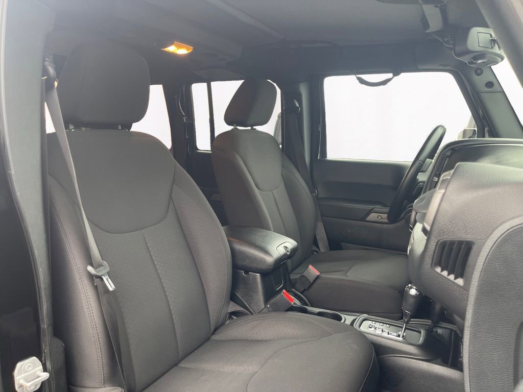 Used 2018 Jeep Wrangler Unlimited Willys Wheeler image 15