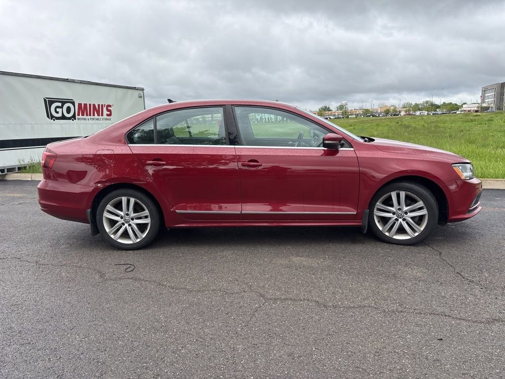 Used 2017 Volkswagen Jetta SEL FWD image 13