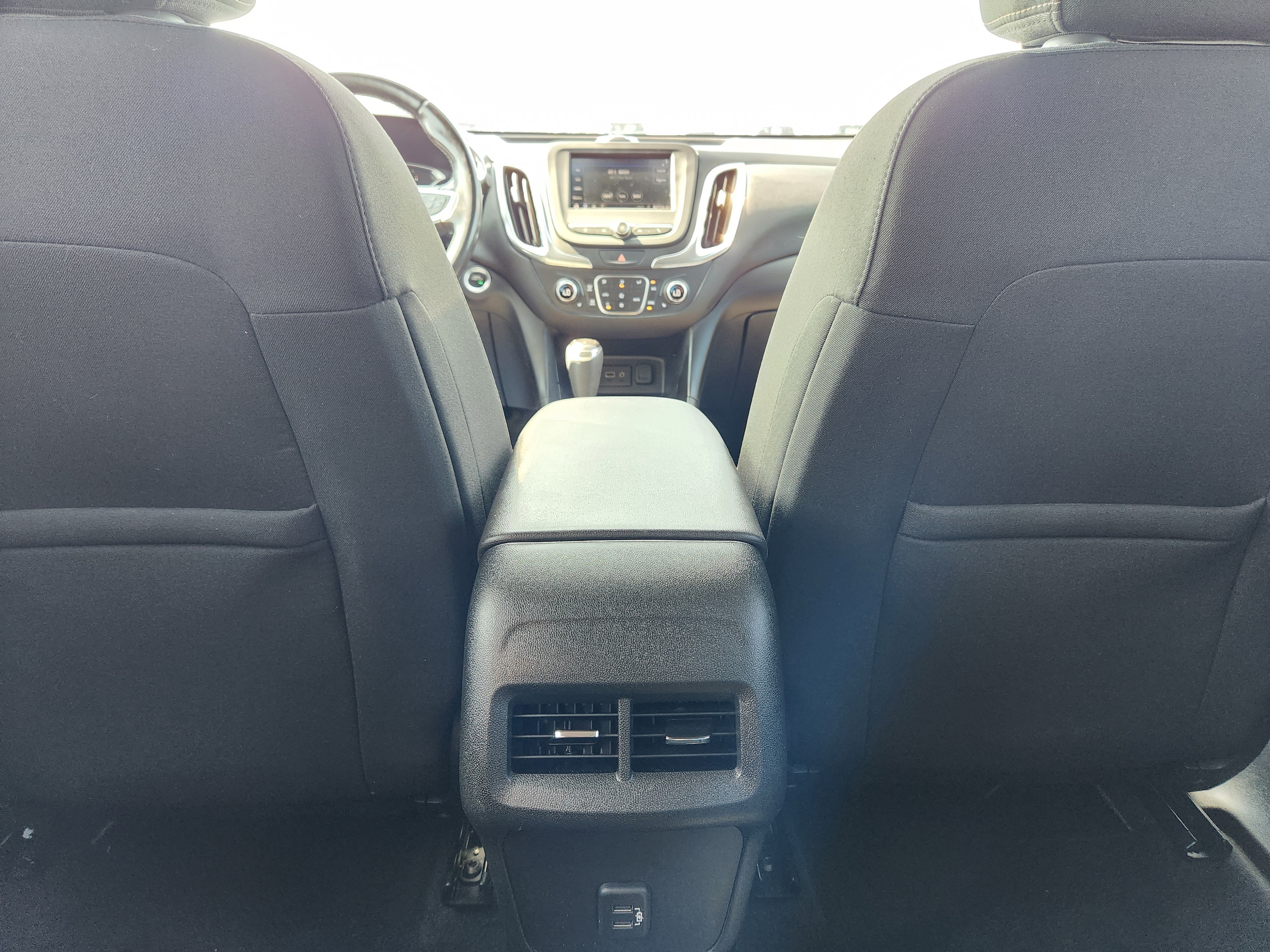 Used 2020 Chevrolet Equinox LT w/ Driver Convenience Package FWD image 13