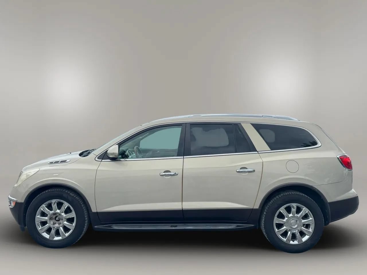 Used 2012 Buick Enclave Premium FWD image 4