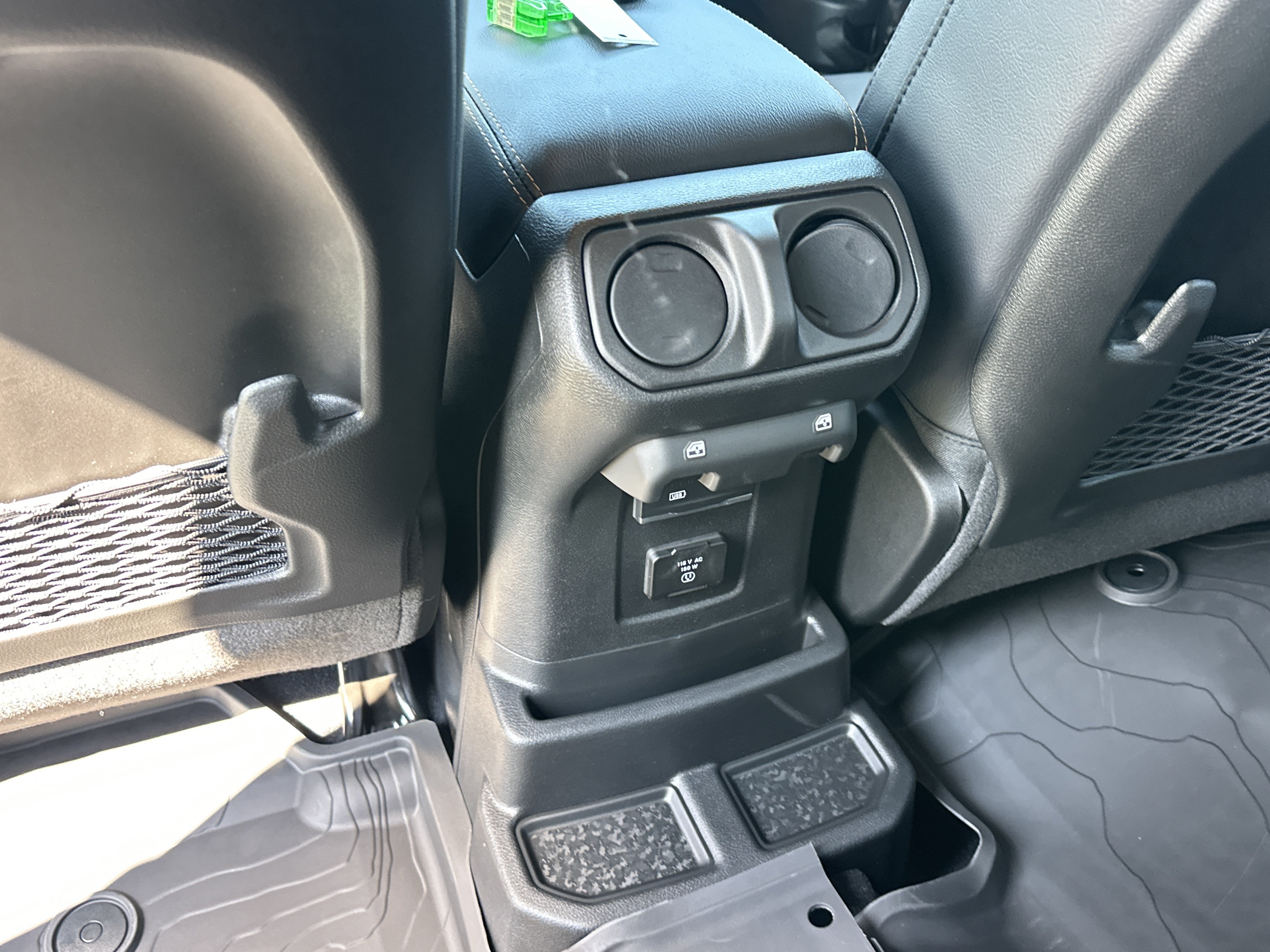 New 2027 Jeep Wrangler Unlimited Sahara AWD/4WD image 33