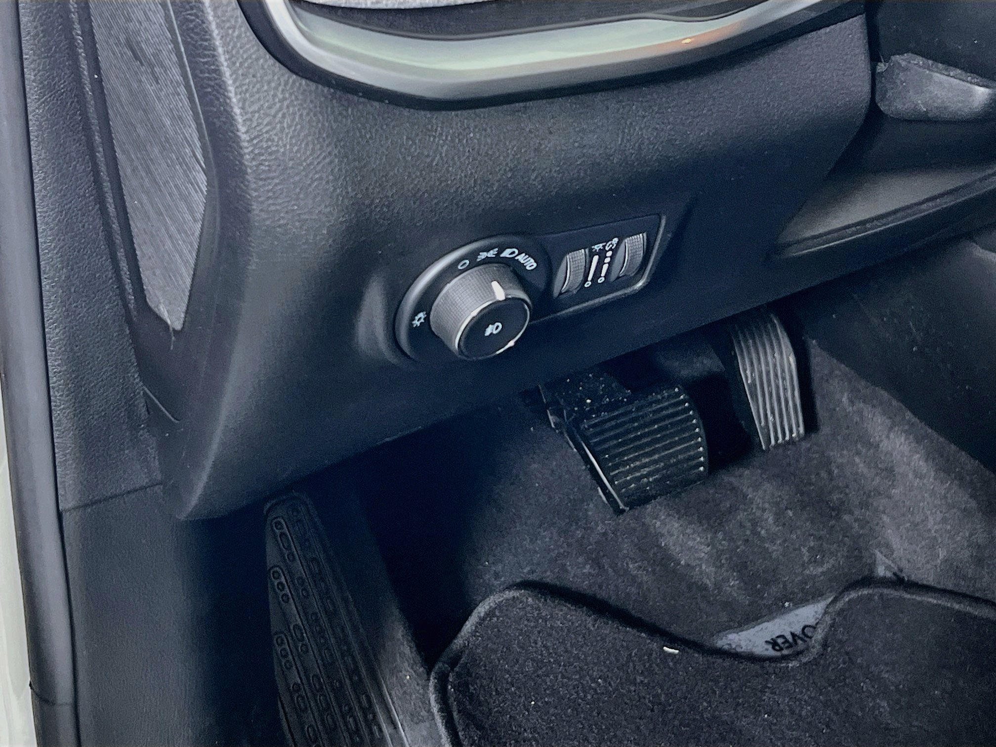 Used 2022 Jeep Compass Latitude AWD/4WD image 10