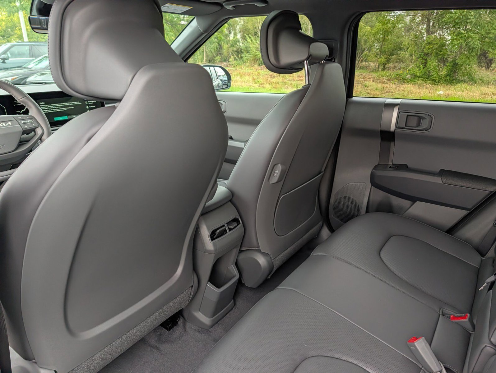 New 2027 Kia EV3 Land AWD/4WD image 30