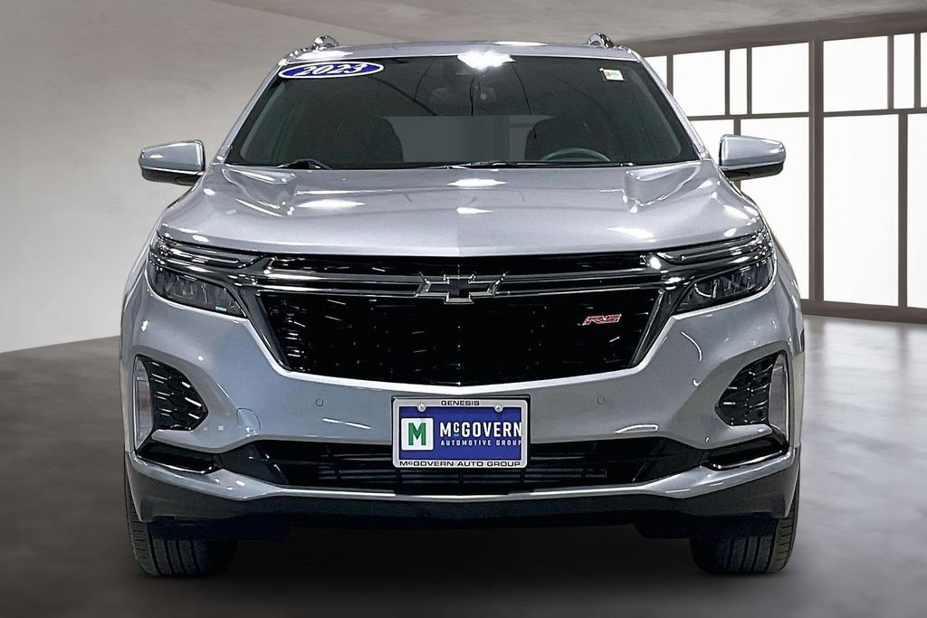 Used 2023 Chevrolet Equinox RS w/ LPO, Floor Liner Package AWD/4WD image 2