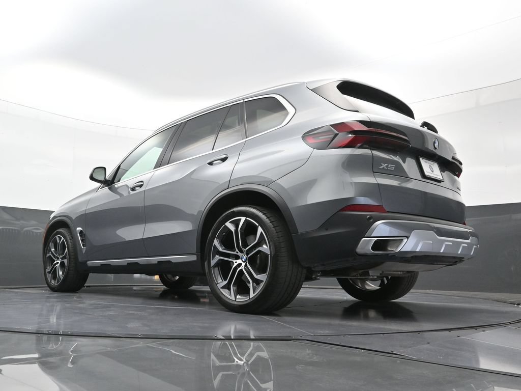 New 2026 BMW X5 xDrive40i AWD/4WD image 26