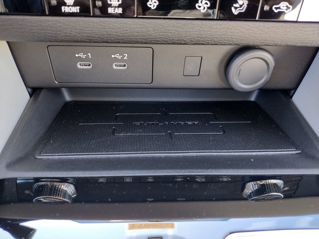 New 2026 Mitsubishi Outlander SE image 26