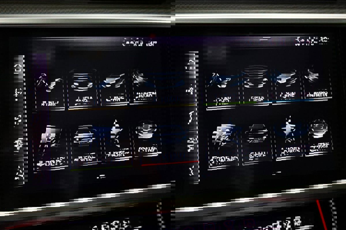 Used 2023 Audi S6 Prestige w/ Prestige Package image 55