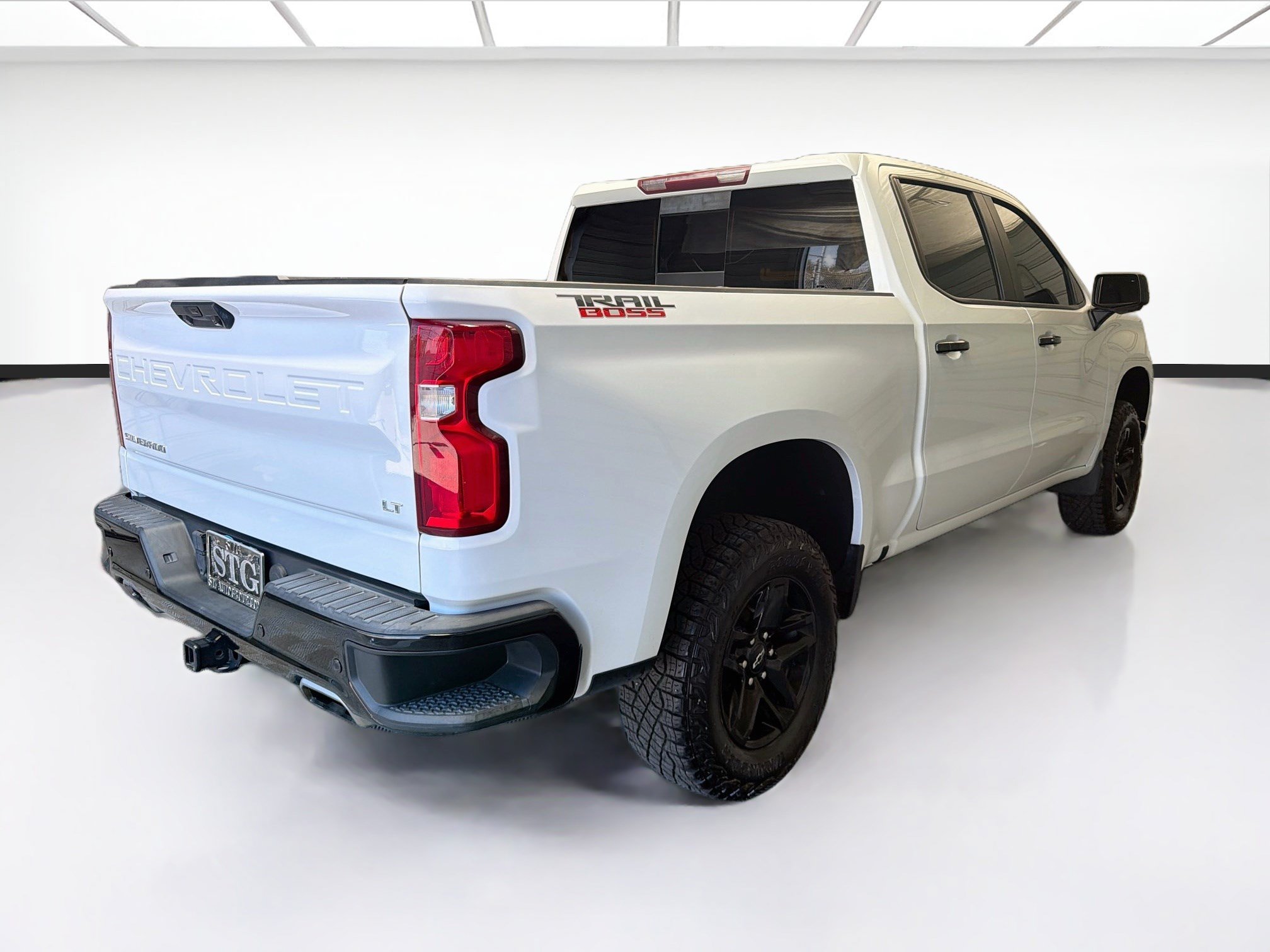 Used 2023 Chevrolet Silverado 1500 LT Trail Boss w/ LT Trail Boss Premium Package AWD/4WD image 4