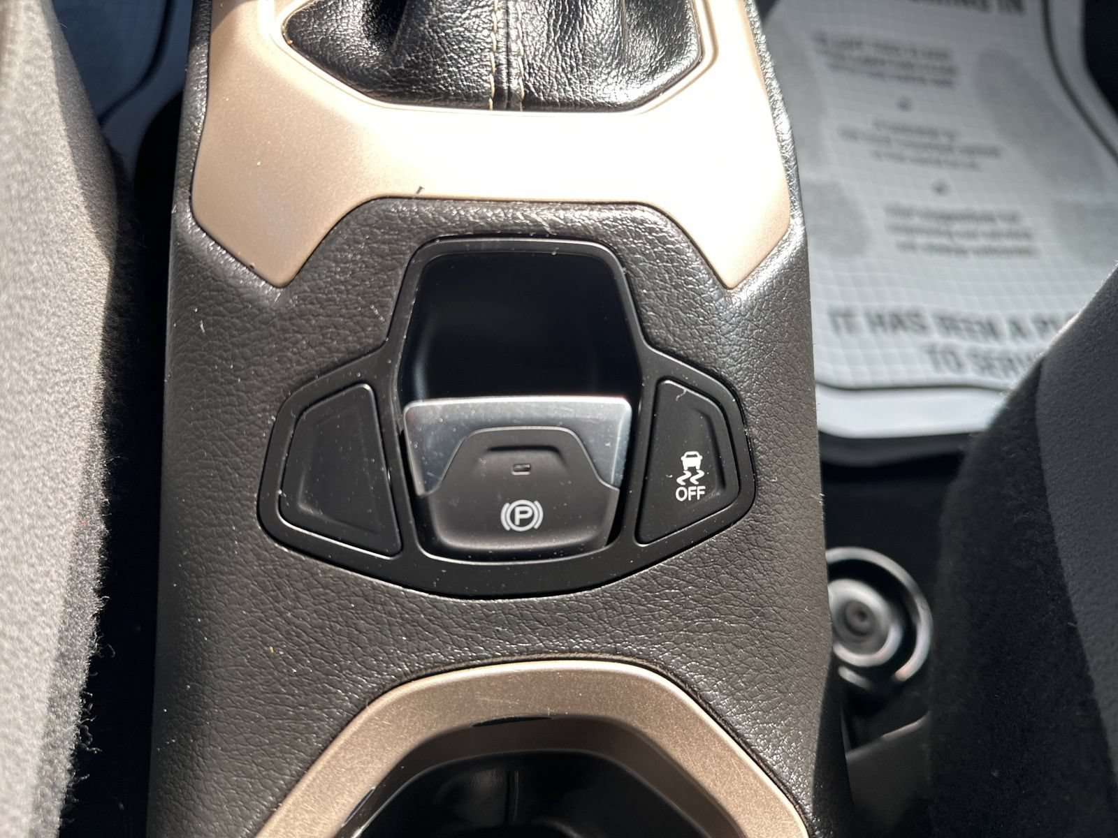 Used 2016 Jeep Renegade Limited AWD/4WD image 60