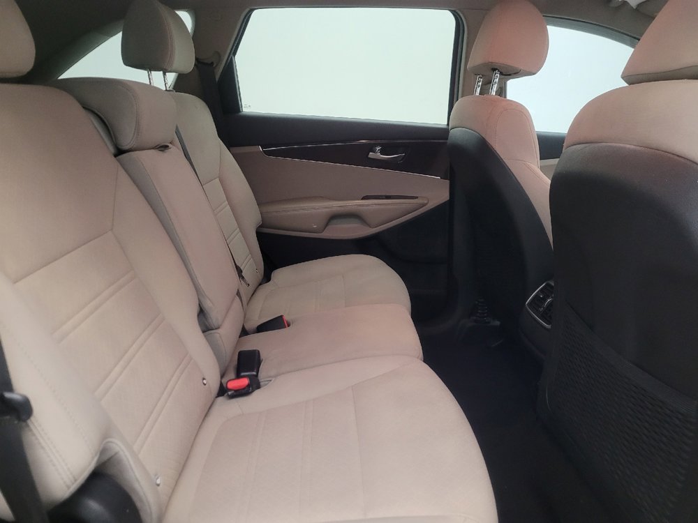 Used 2018 Kia Sorento LX FWD image 19
