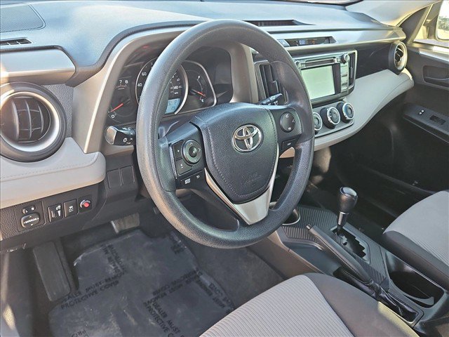 Used 2015 Toyota RAV4 LE FWD image 10