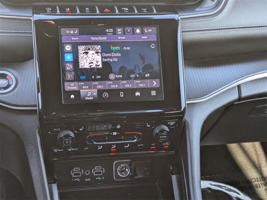 Used 2024 Jeep Grand Cherokee L Laredo image 17