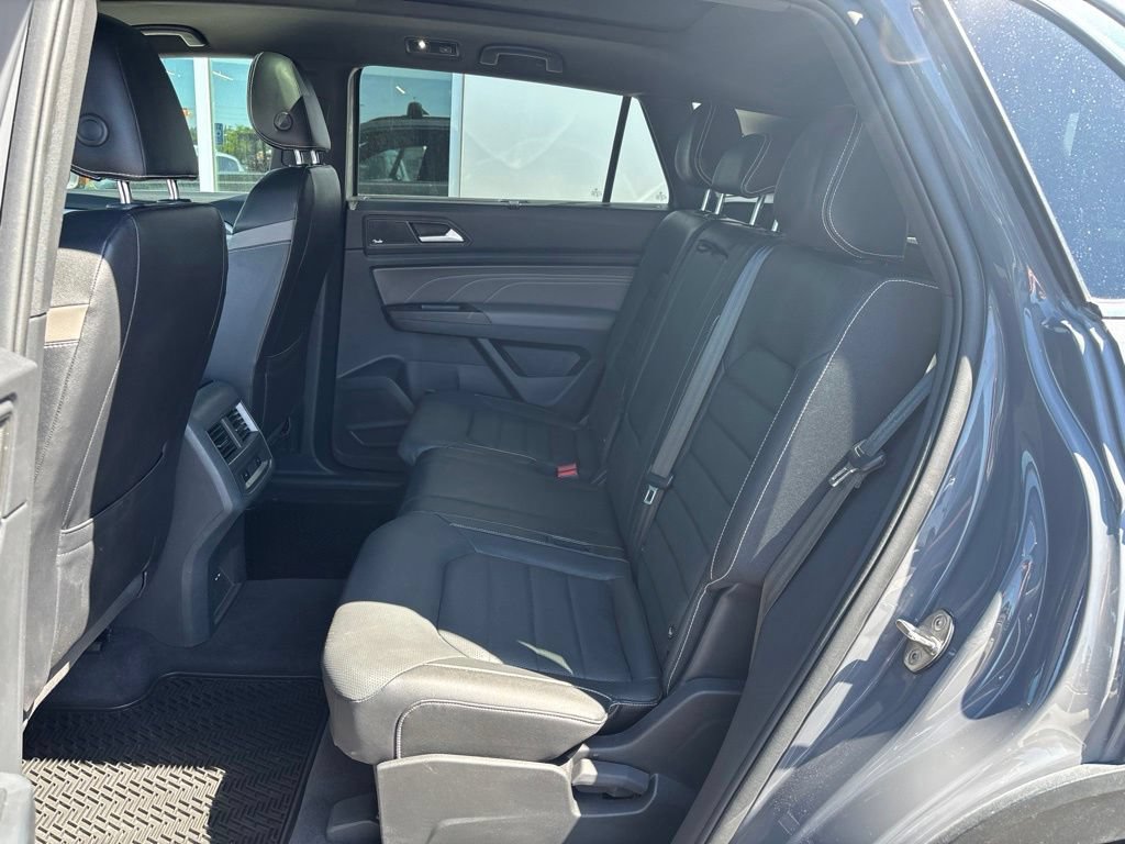 Used 2021 Volkswagen Atlas Cross Sport SEL Premium AWD/4WD image 15