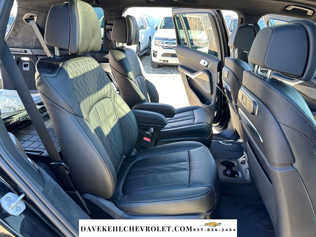 Used 2026 BMW X7 M60i AWD/4WD image 25