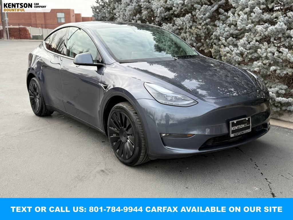 Used 2023 Tesla Model Y Long Range image 11