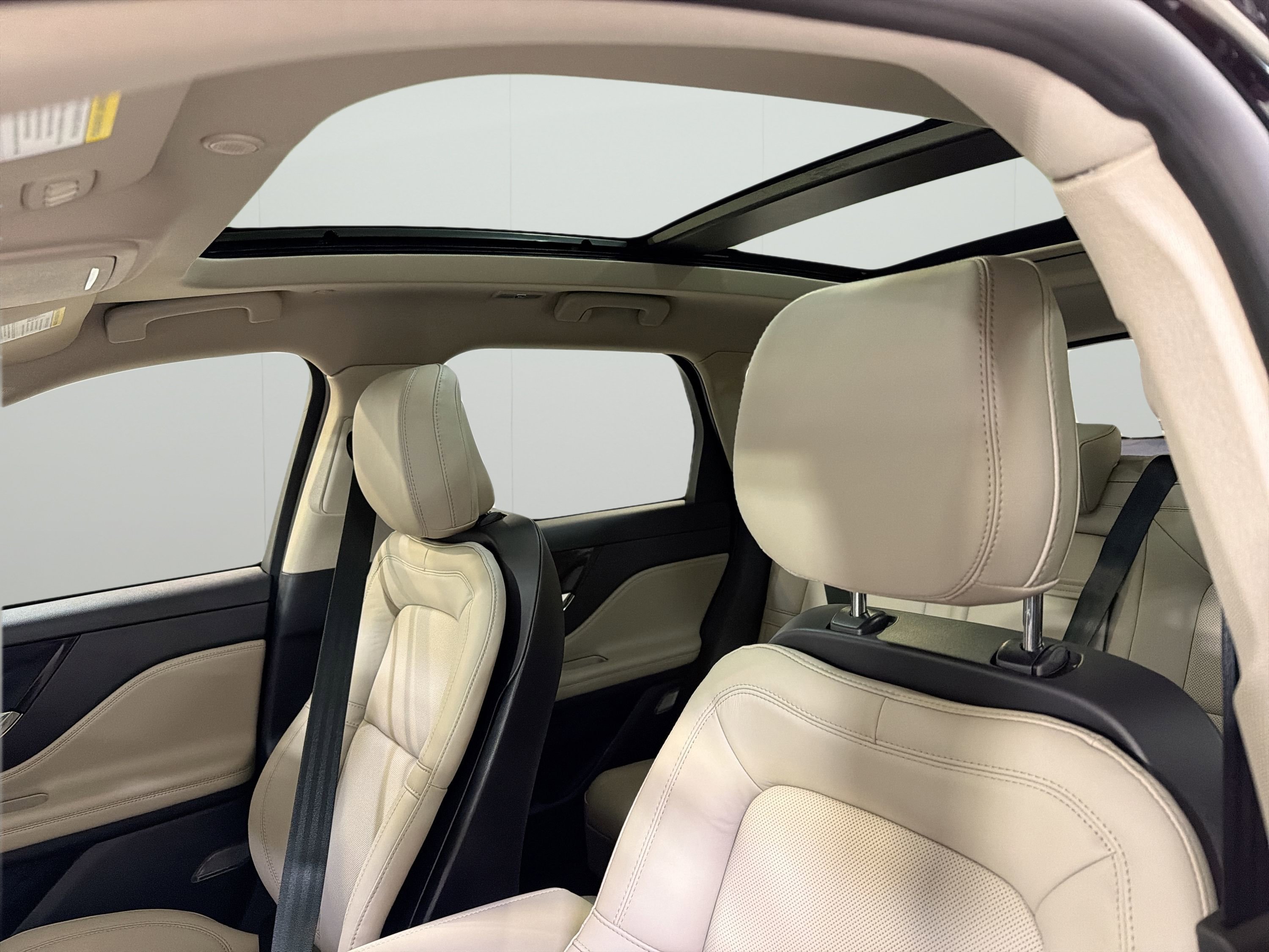 New 2026 Lincoln Corsair Reserve FWD image 24