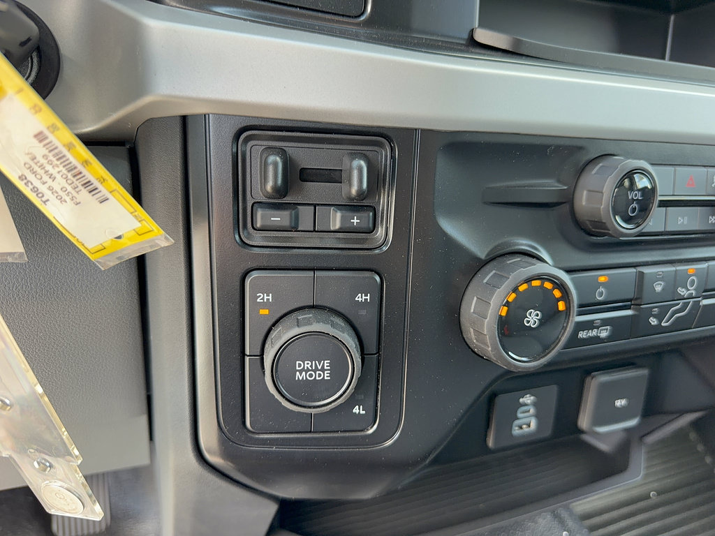 New 2026 Ford F550 4x4 Supercab Super Duty image 31